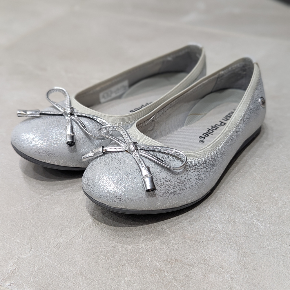 2/$50 New Hush Puppies Girls Silver Dress Shoes with Bow Size 11